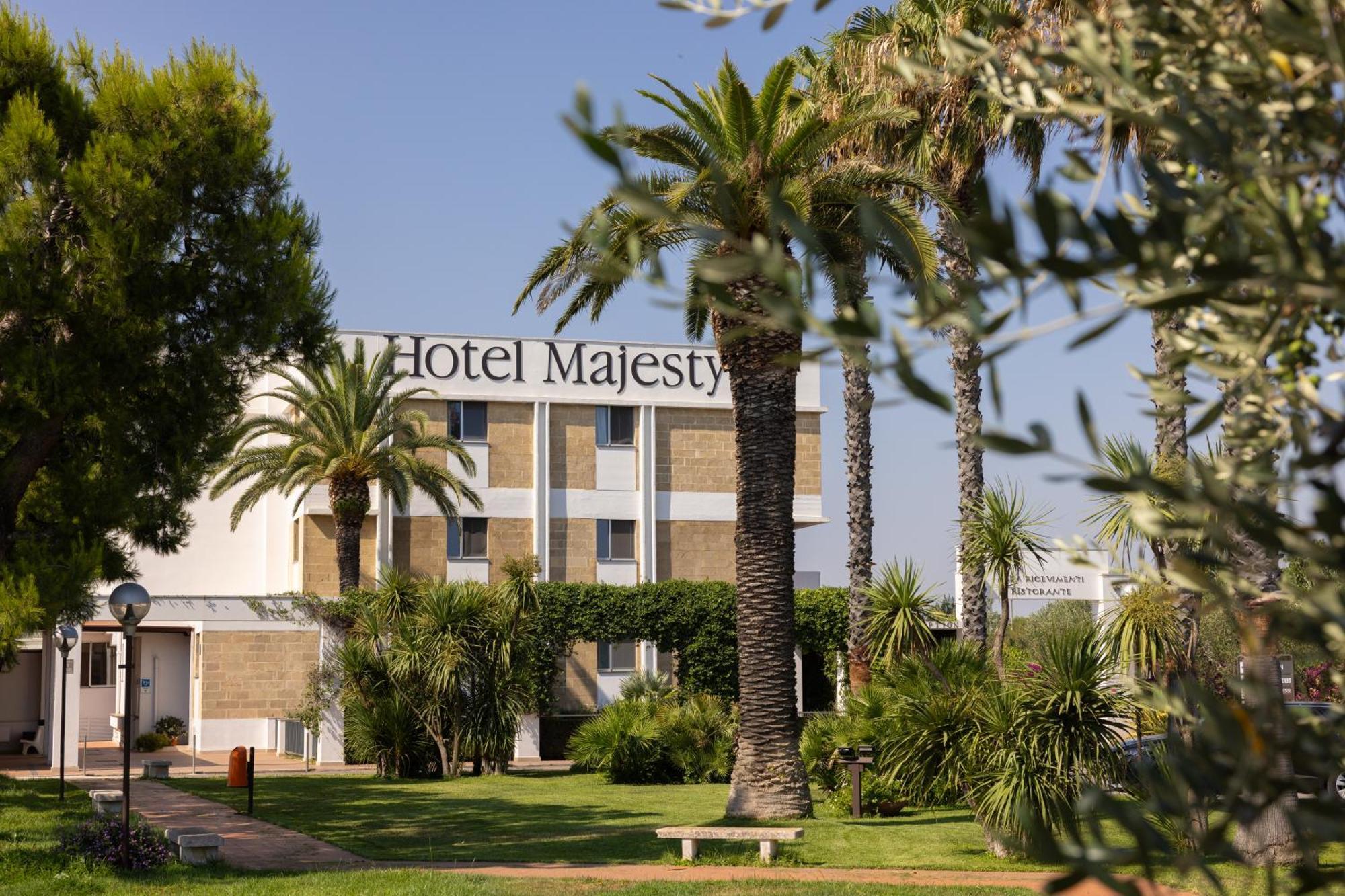 Majesty 4*